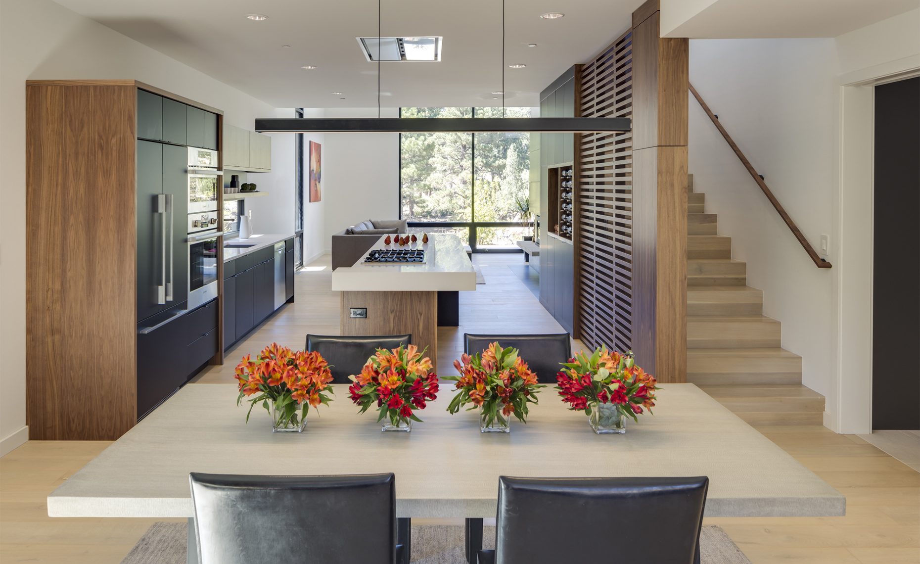 Website - Twin Buttes - interior dining room looking into kitchen